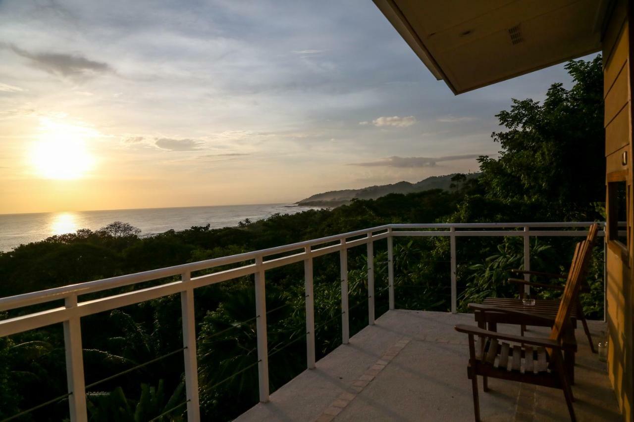 Moana Lodge Nicoya Esterno foto